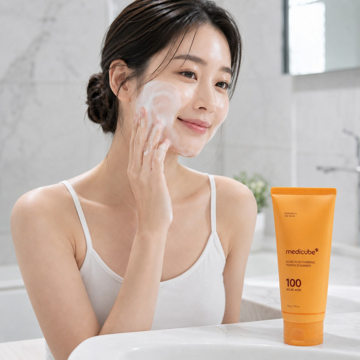 medicube Kojic Acid Turmeric Toning Cleanser 120g